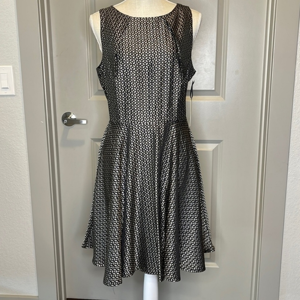 BB Dakota Monochrome Patterned Dress - Picture 14 of 15